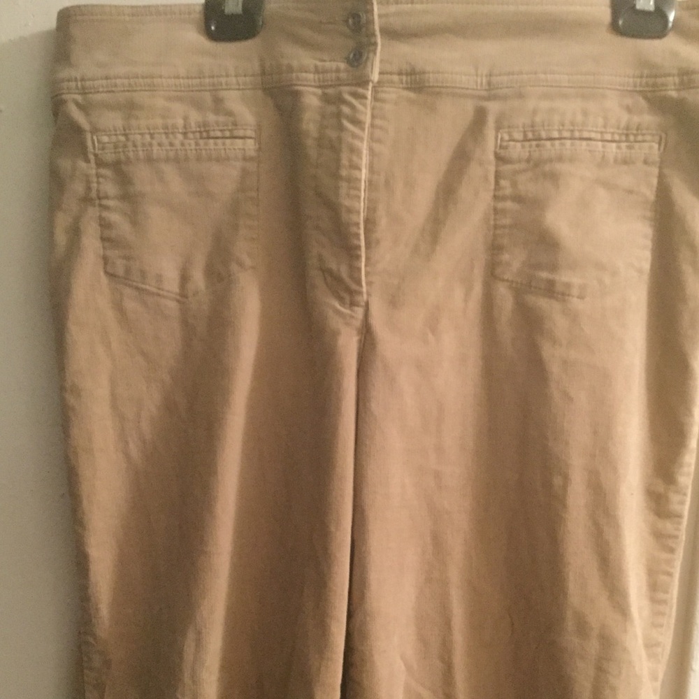 🌼Corduroy Tan Jeans 🌼